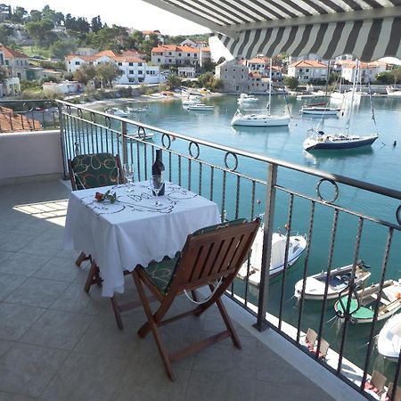 Apartament Direct At Sea Postira Zewnętrze zdjęcie