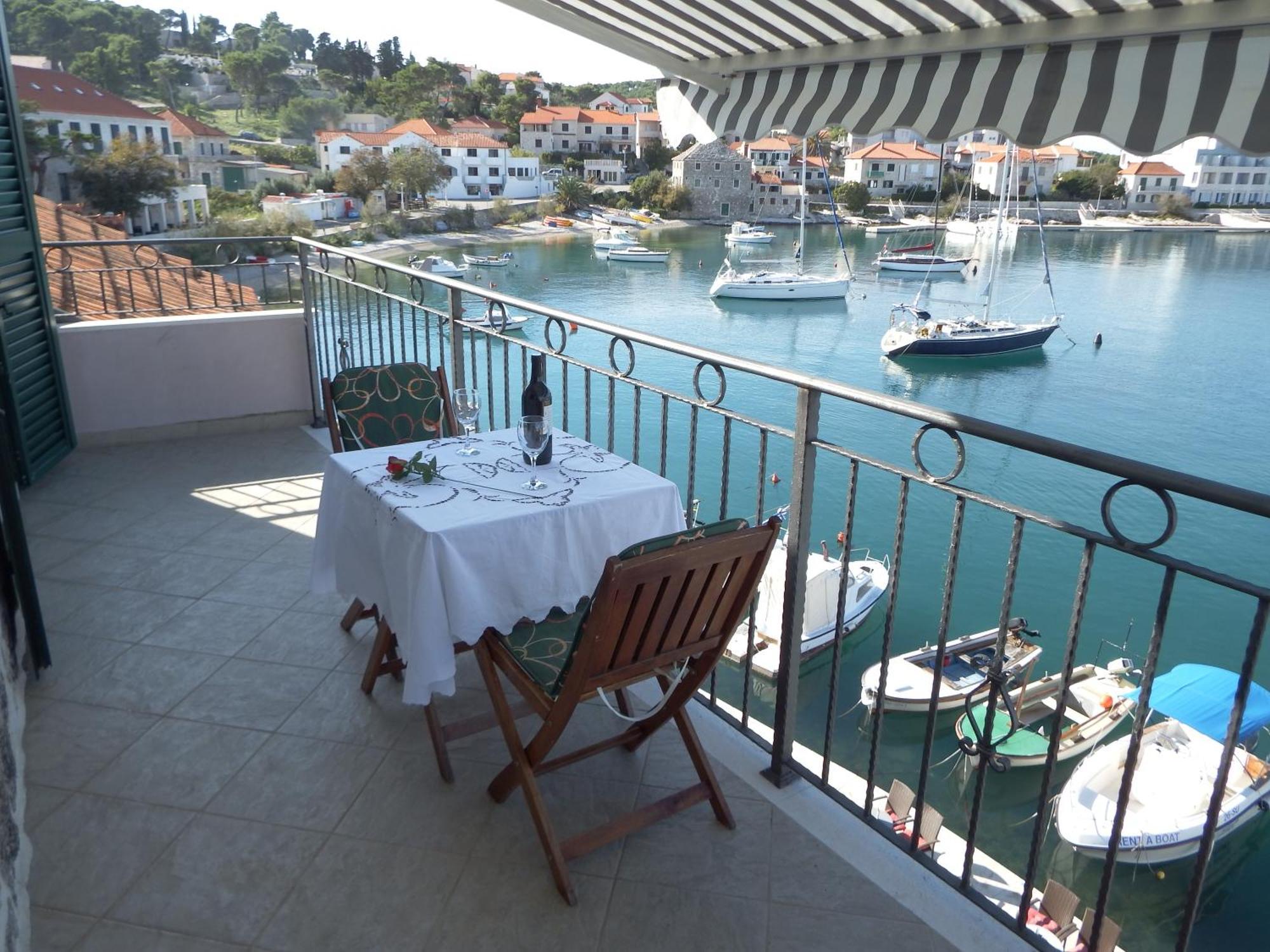 Apartament Direct At Sea Postira Zewnętrze zdjęcie